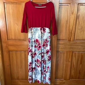 NWOT Pretty Red and Floral maxi dress